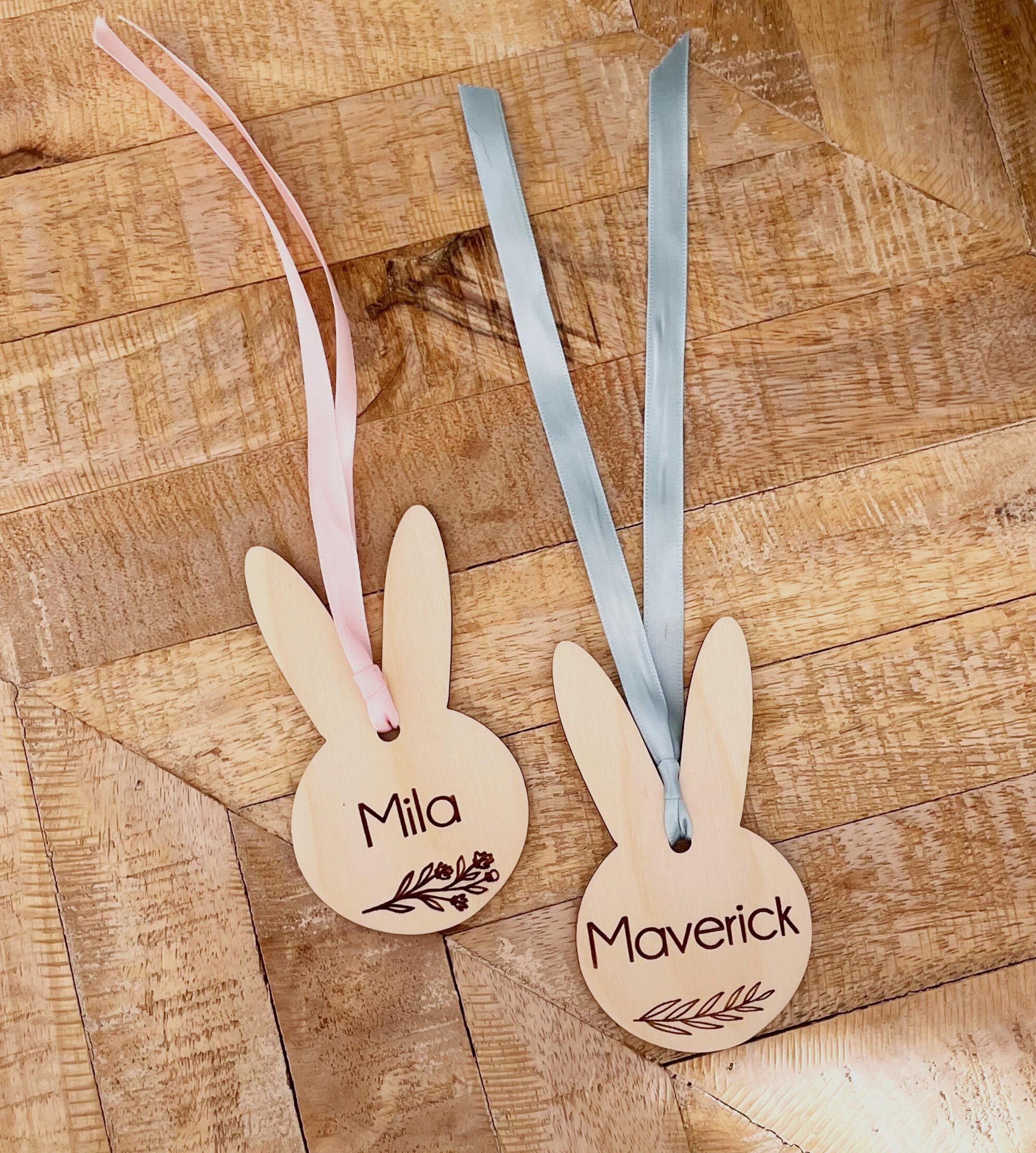 Personalized Easter Basket Tag: Engraved Bunny Ears, Floral Design - Image 4